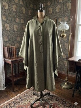 Vintage Salzburg Loden Wool Cape Coat | Size 36 | Austrian Green | Wood Buttons